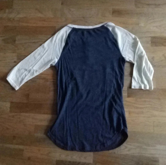 Tennessee Titans Blue Long Sleeve Henley Up Shirt Teens Large 11/13 - Picture 8 of 9